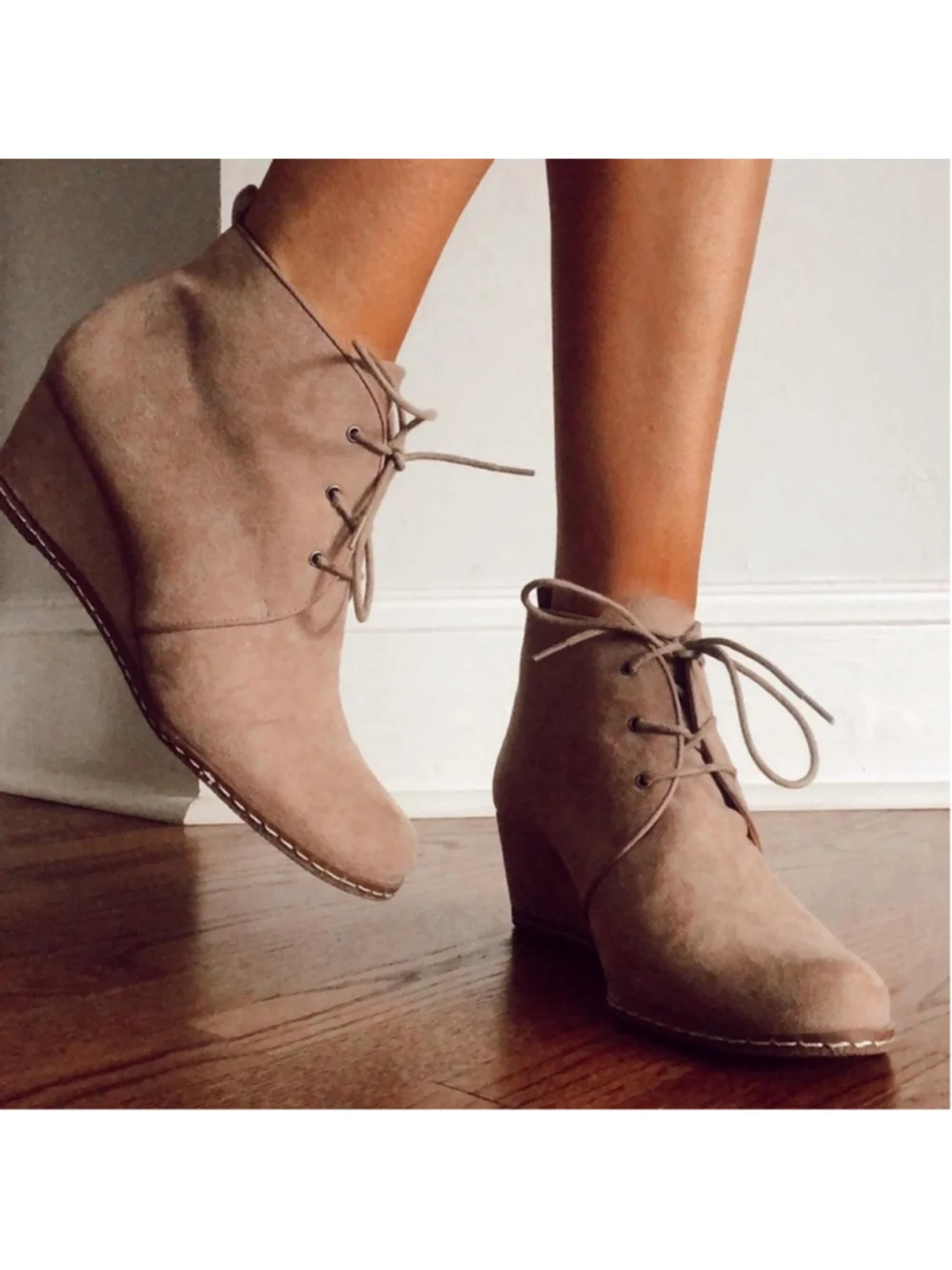 Franco Sarto Annabelle Taupe Suede Wedge Boots 8.5